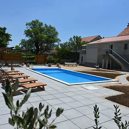 Σπίτι διακοπών Mali Raj